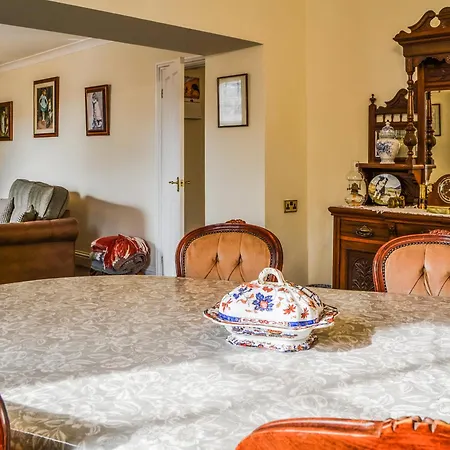 Beckbridge House *